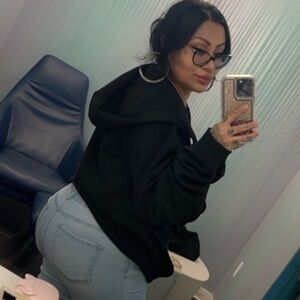 Meet your Posher, Rockera